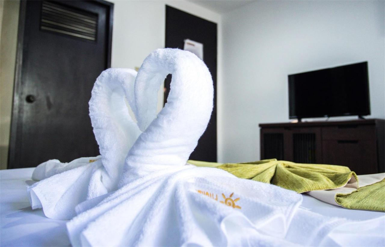Отель Sino House Patong Экстерьер фото