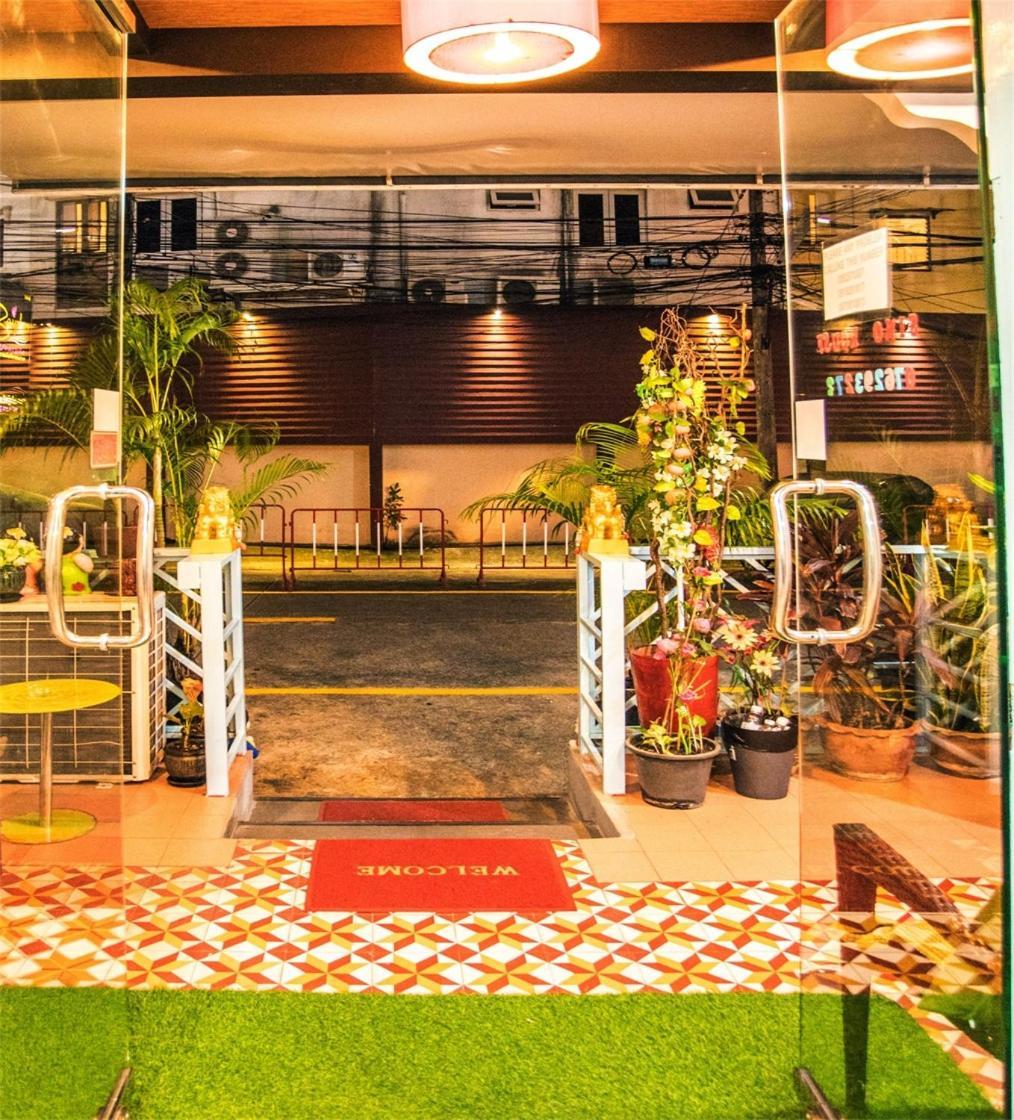 Отель Sino House Patong Экстерьер фото