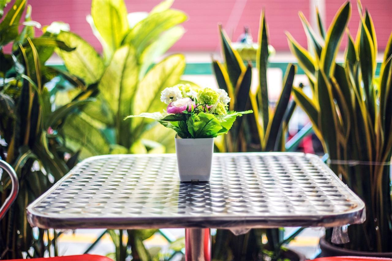 Отель Sino House Patong Экстерьер фото