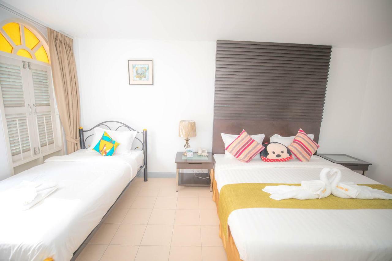 Отель Sino House Patong Экстерьер фото