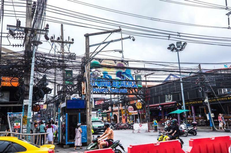 Отель Sino House Patong Экстерьер фото
